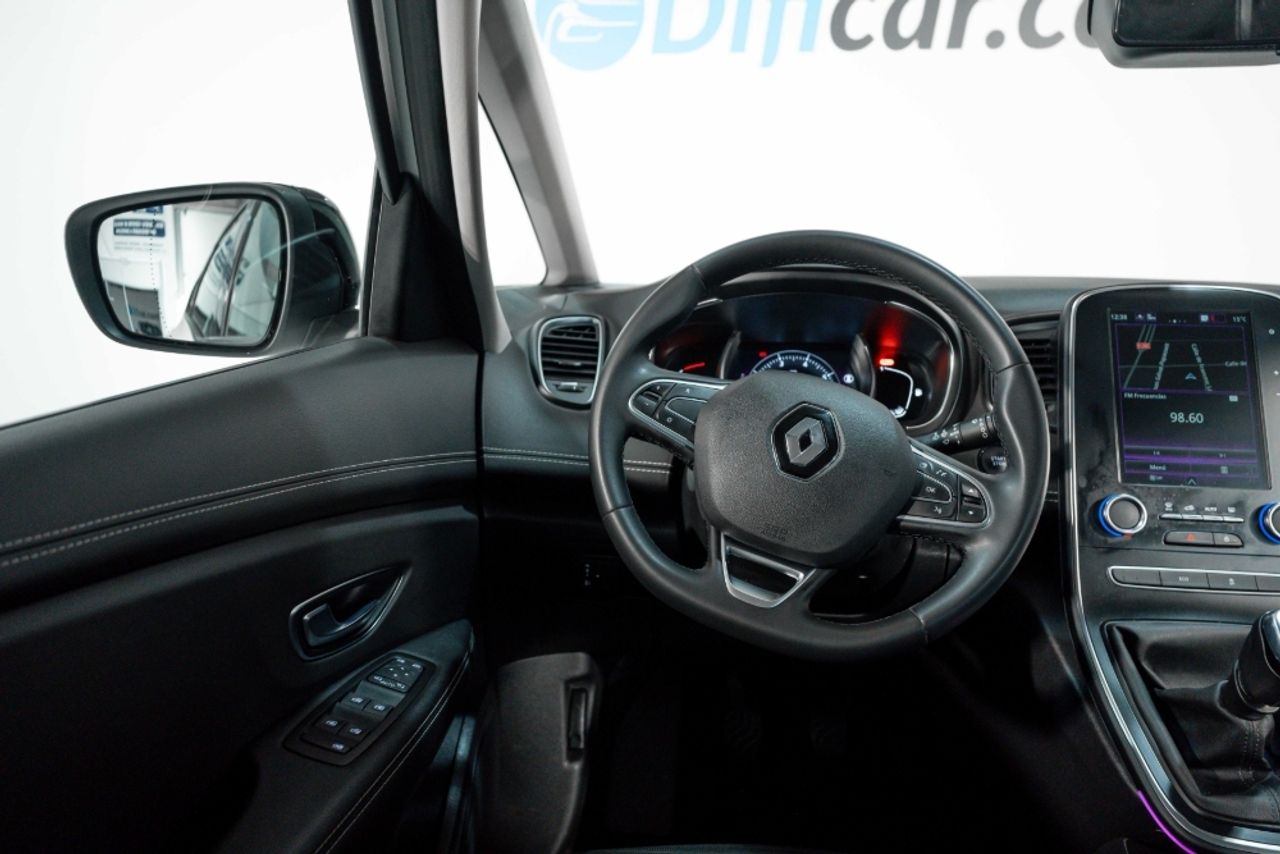 Foto Renault Scénic 22