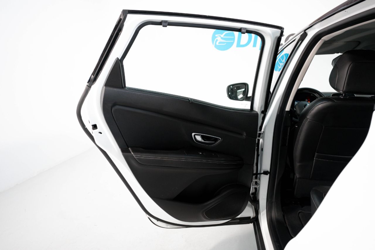 Foto Renault Scénic 27