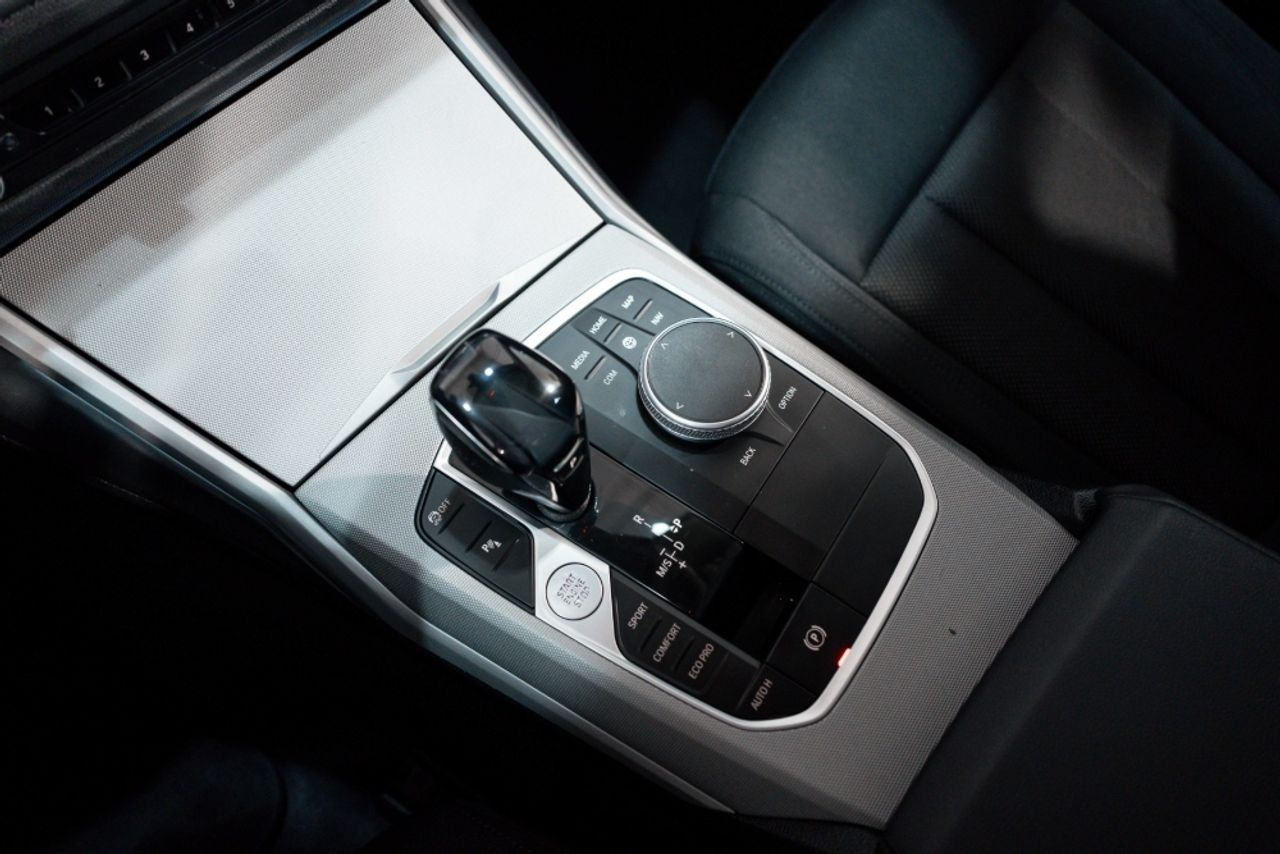 Foto BMW Serie 3 19