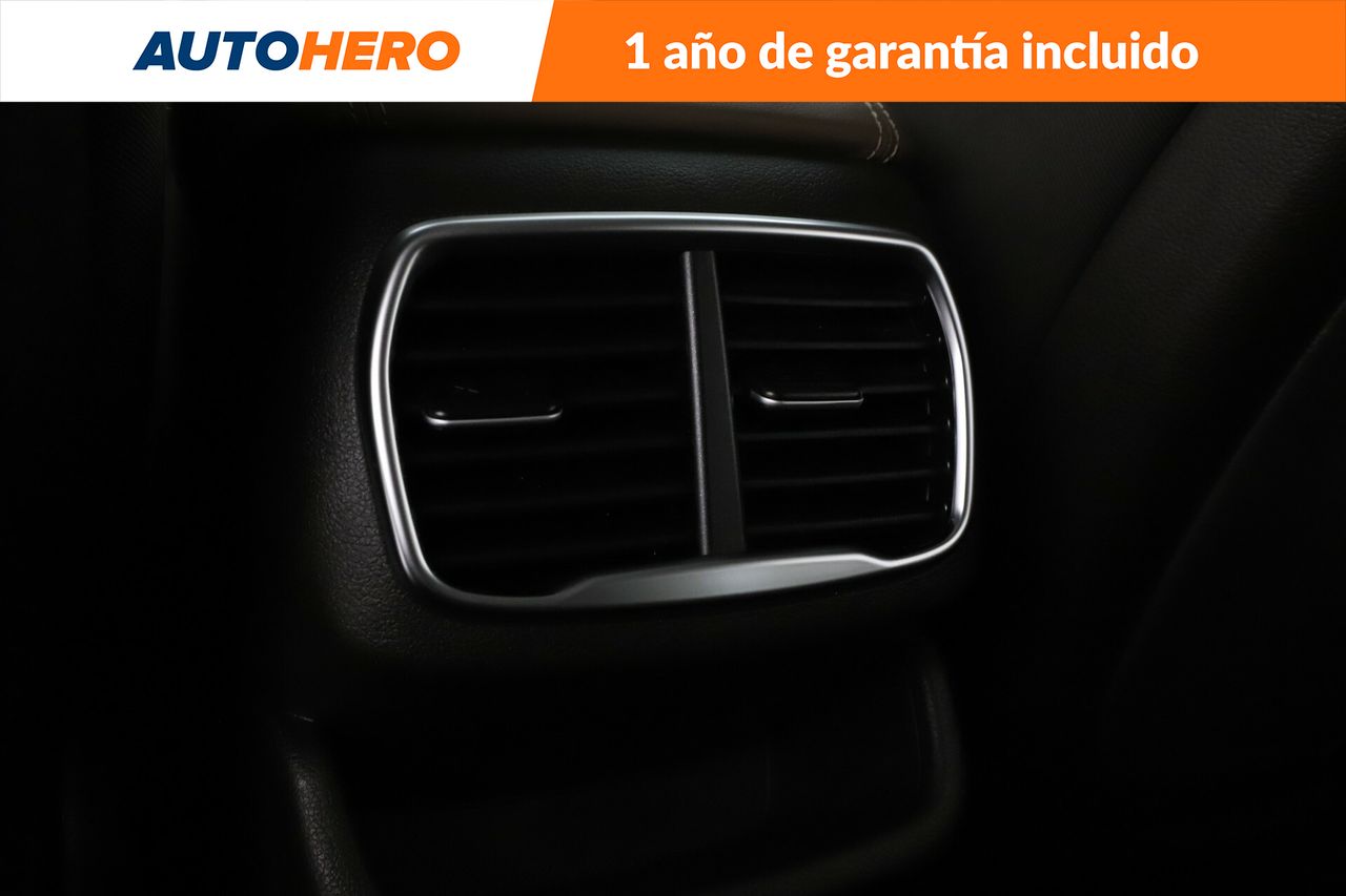 Foto Hyundai Santa Fe 28