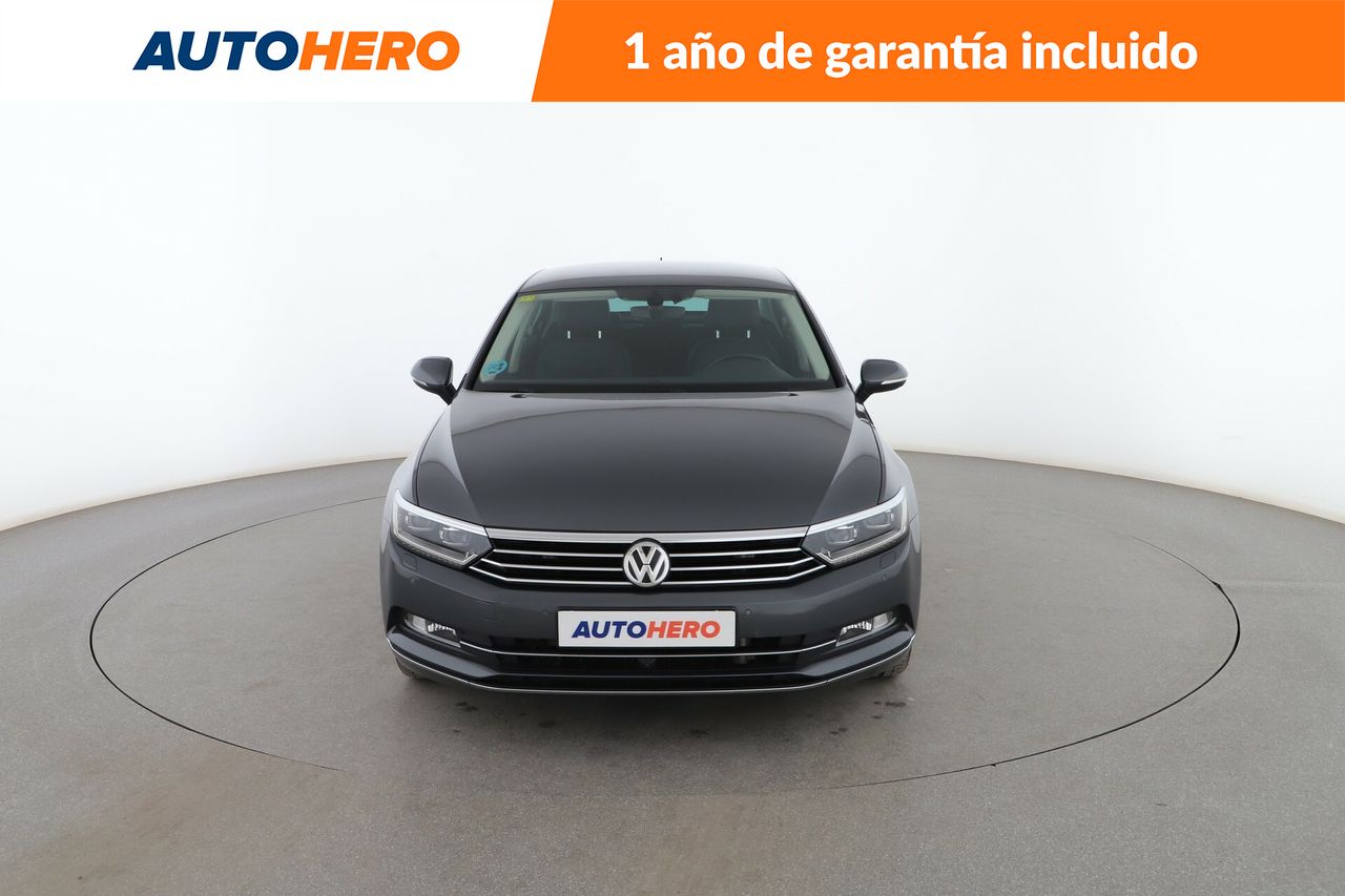 Foto Volkswagen Passat 9