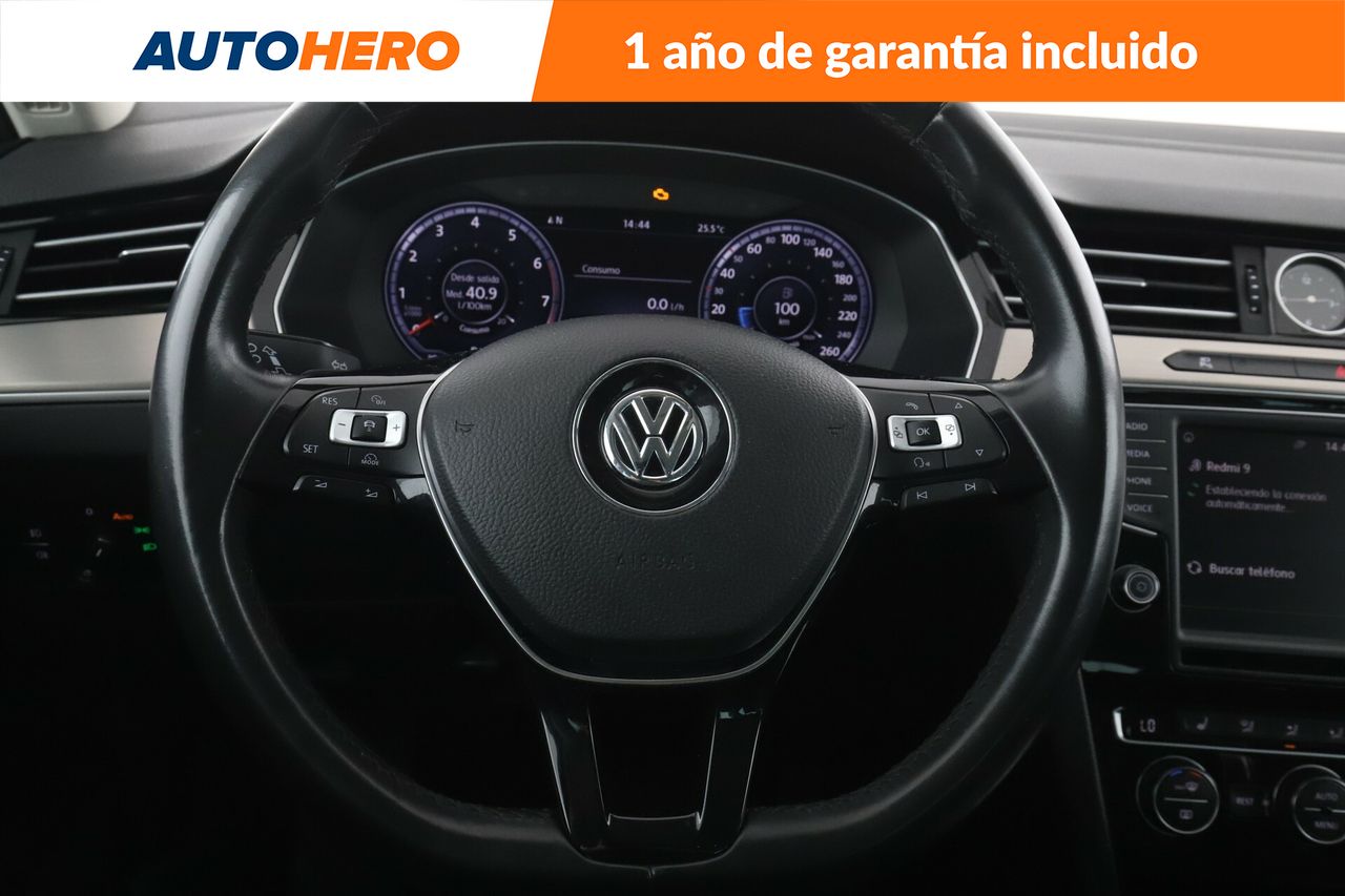 Foto Volkswagen Passat 19