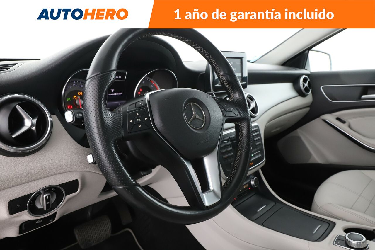 Foto Mercedes-Benz Clase GLA 12