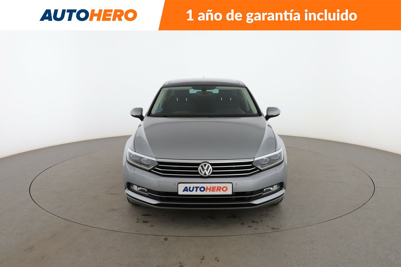 Foto Volkswagen Passat 9