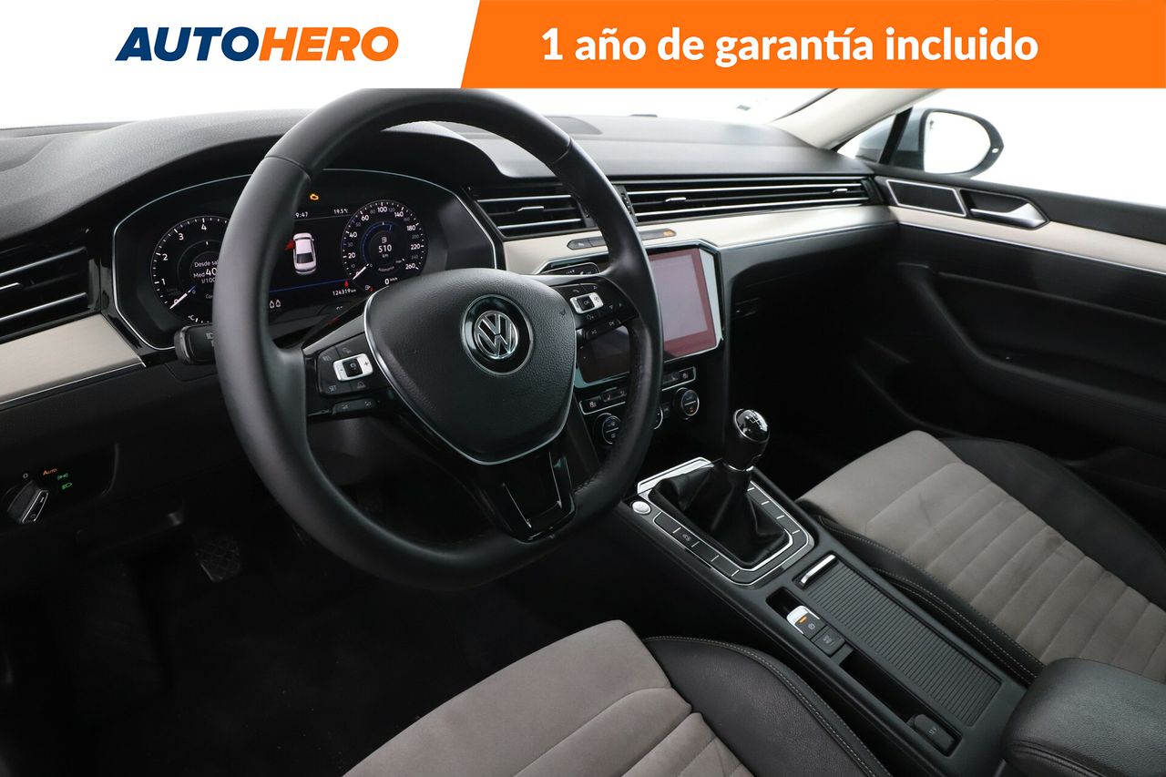 Foto Volkswagen Passat 12