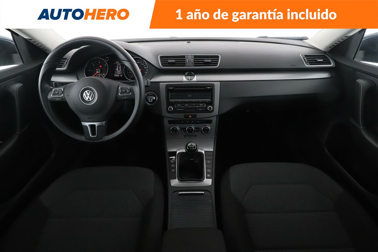 Foto Volkswagen Passat 13