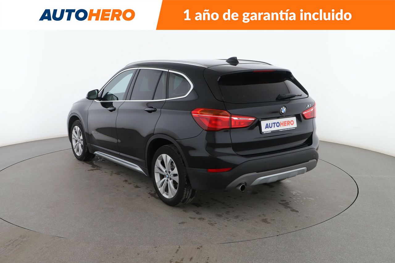 Foto BMW X1 4