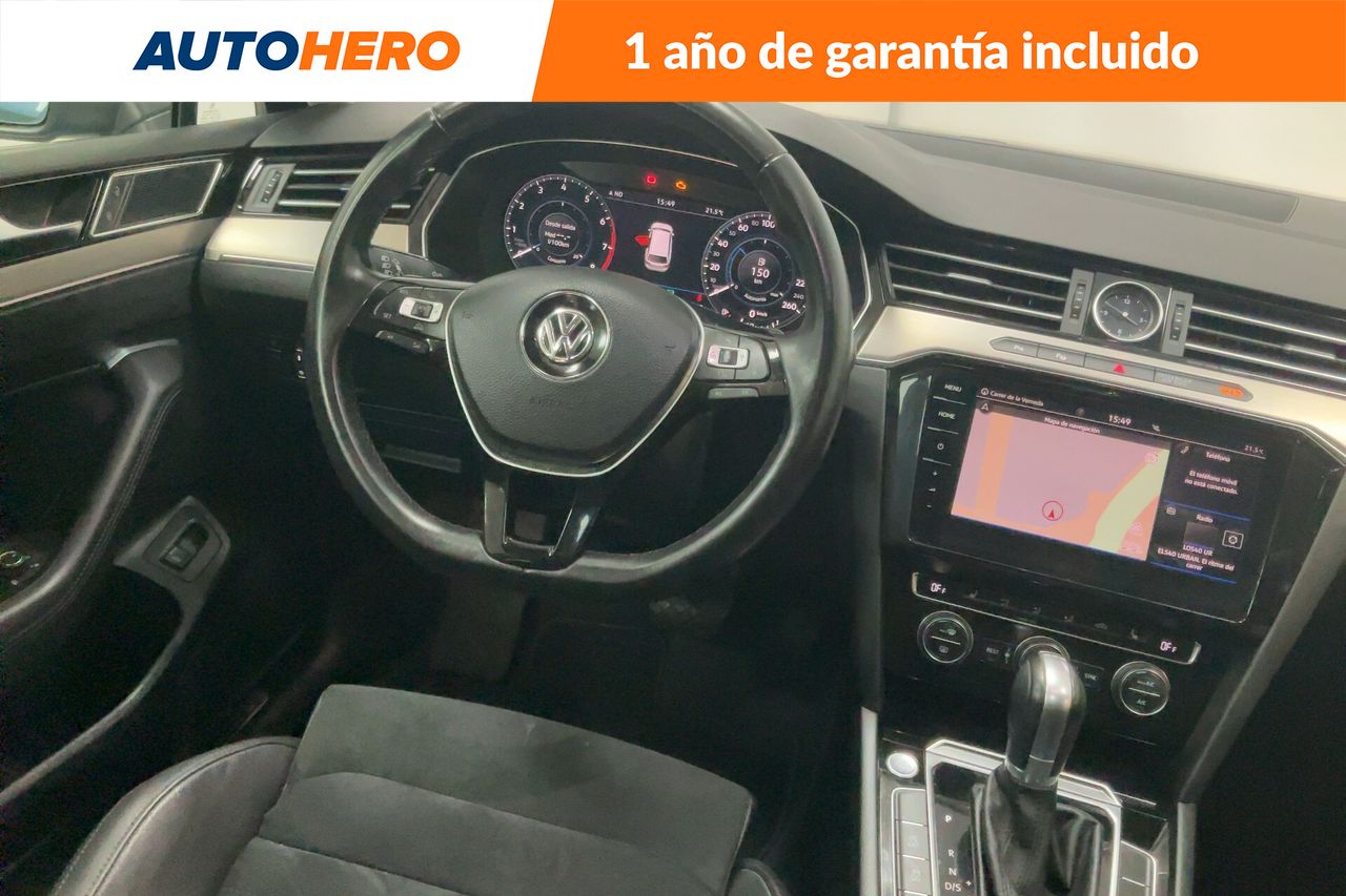 Foto Volkswagen Passat 14