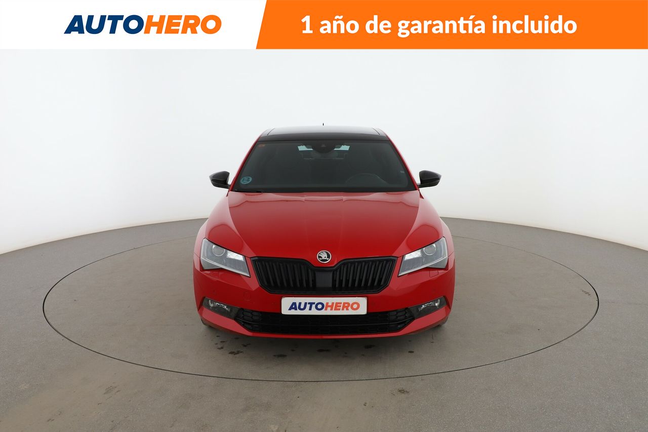 Foto Skoda Superb 9