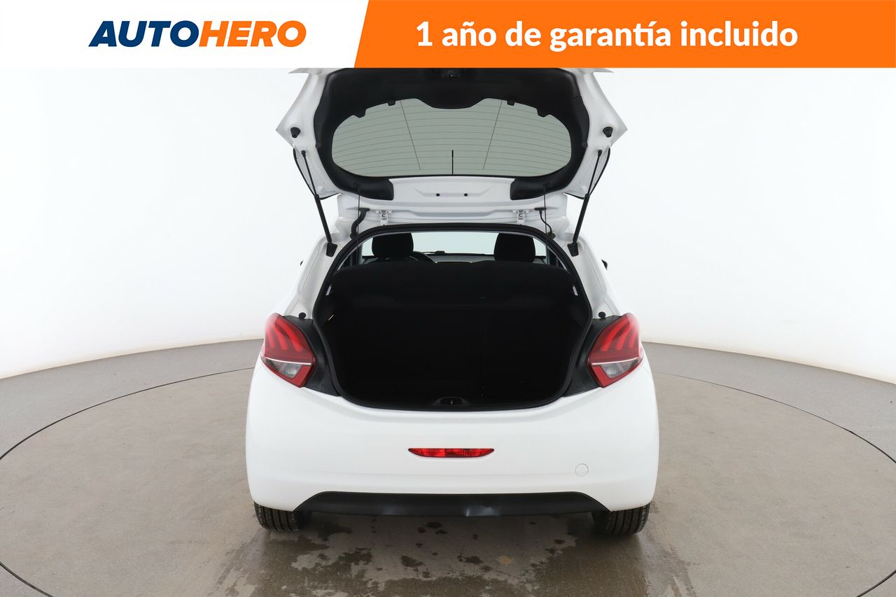 Foto Peugeot 208 17