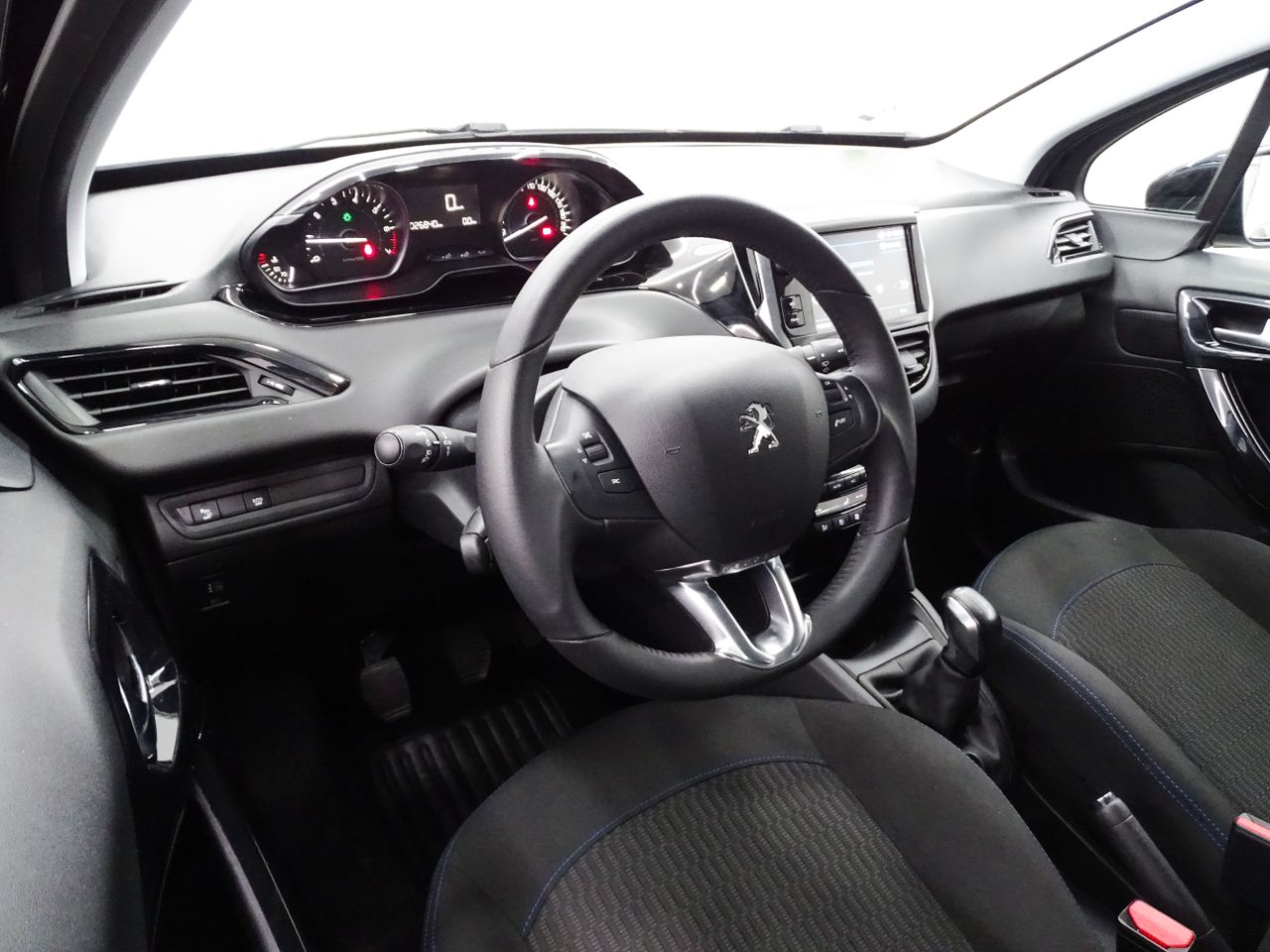 Foto Peugeot 208 14