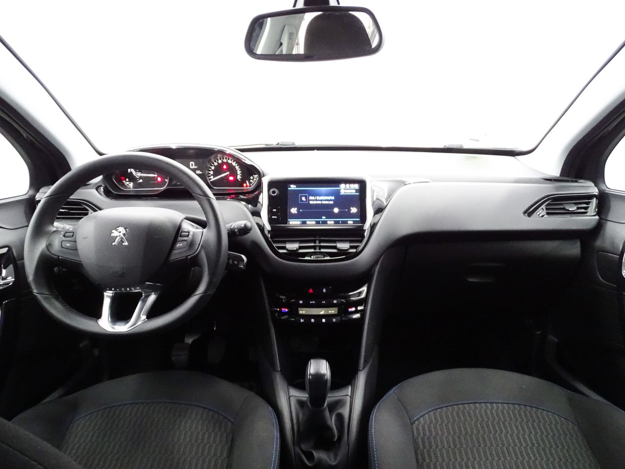 Foto Peugeot 208 15