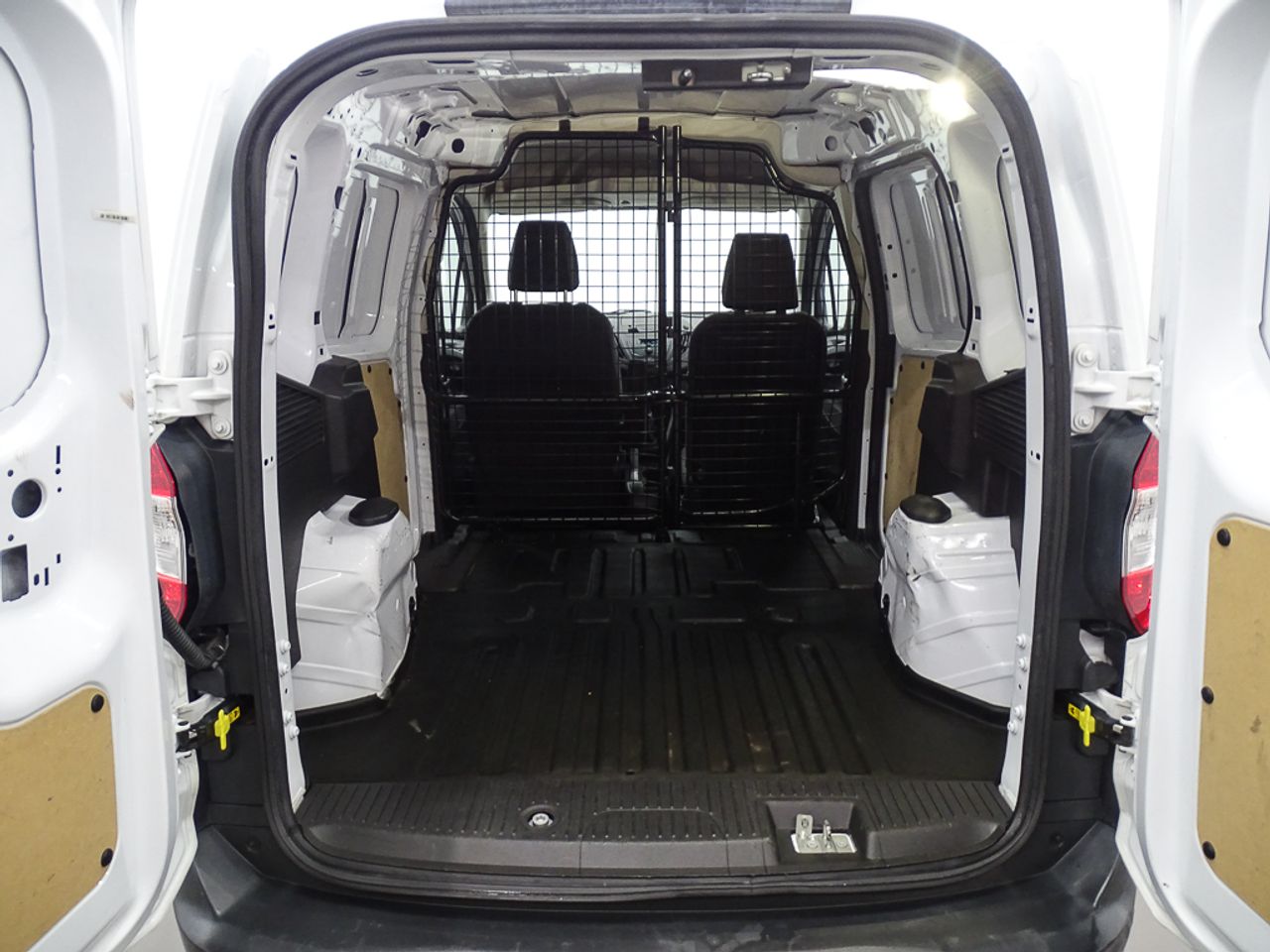 Foto Ford Tourneo Courier 21