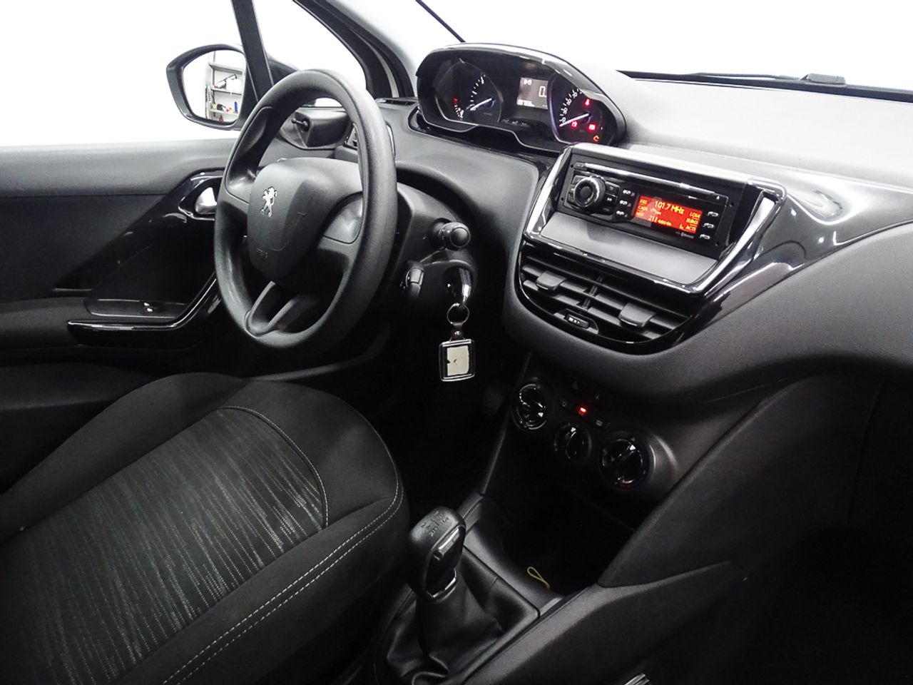 Foto Peugeot 208 22