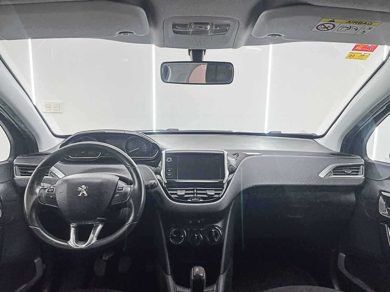 Foto Peugeot 208 11