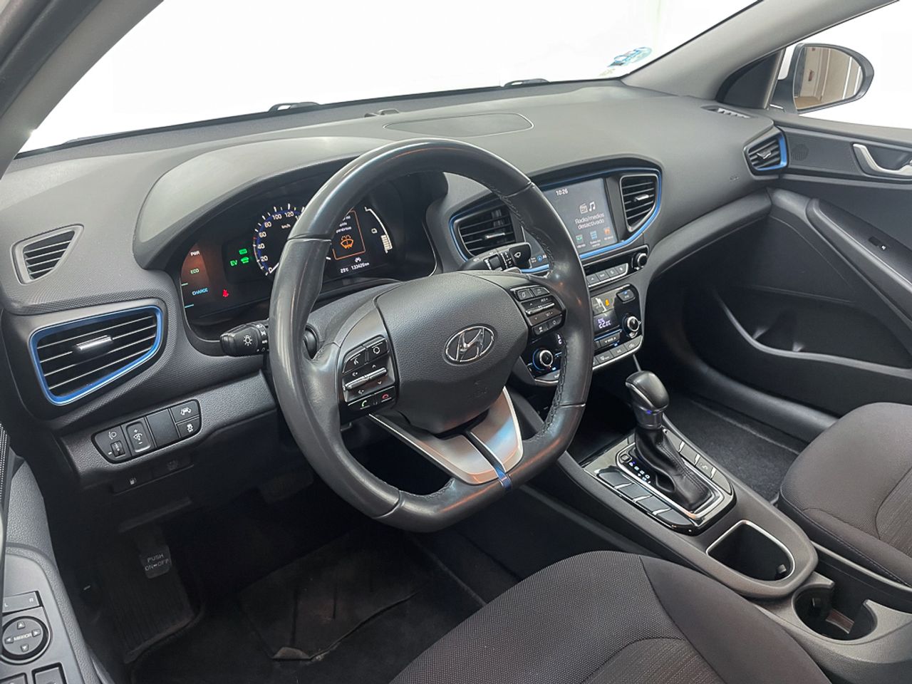 Foto Hyundai IONIQ 11