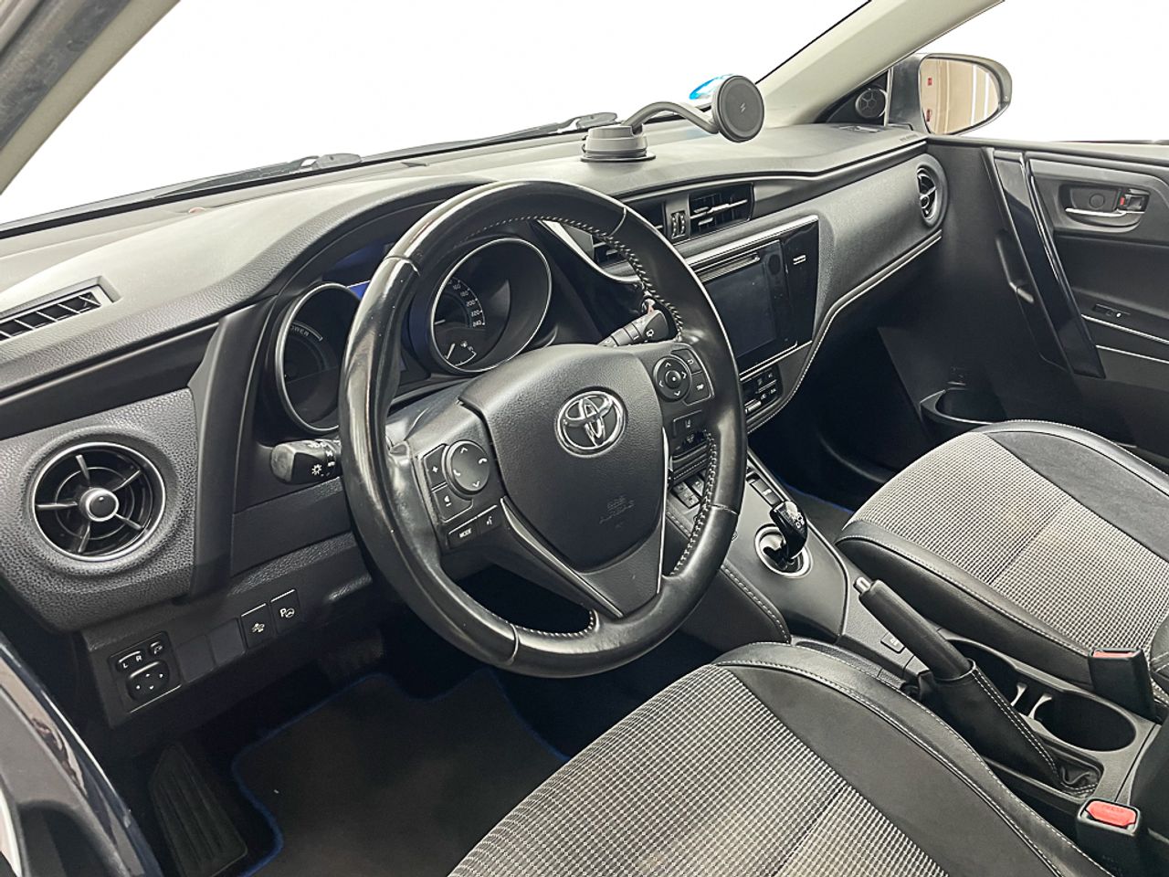 Foto Toyota Auris 14