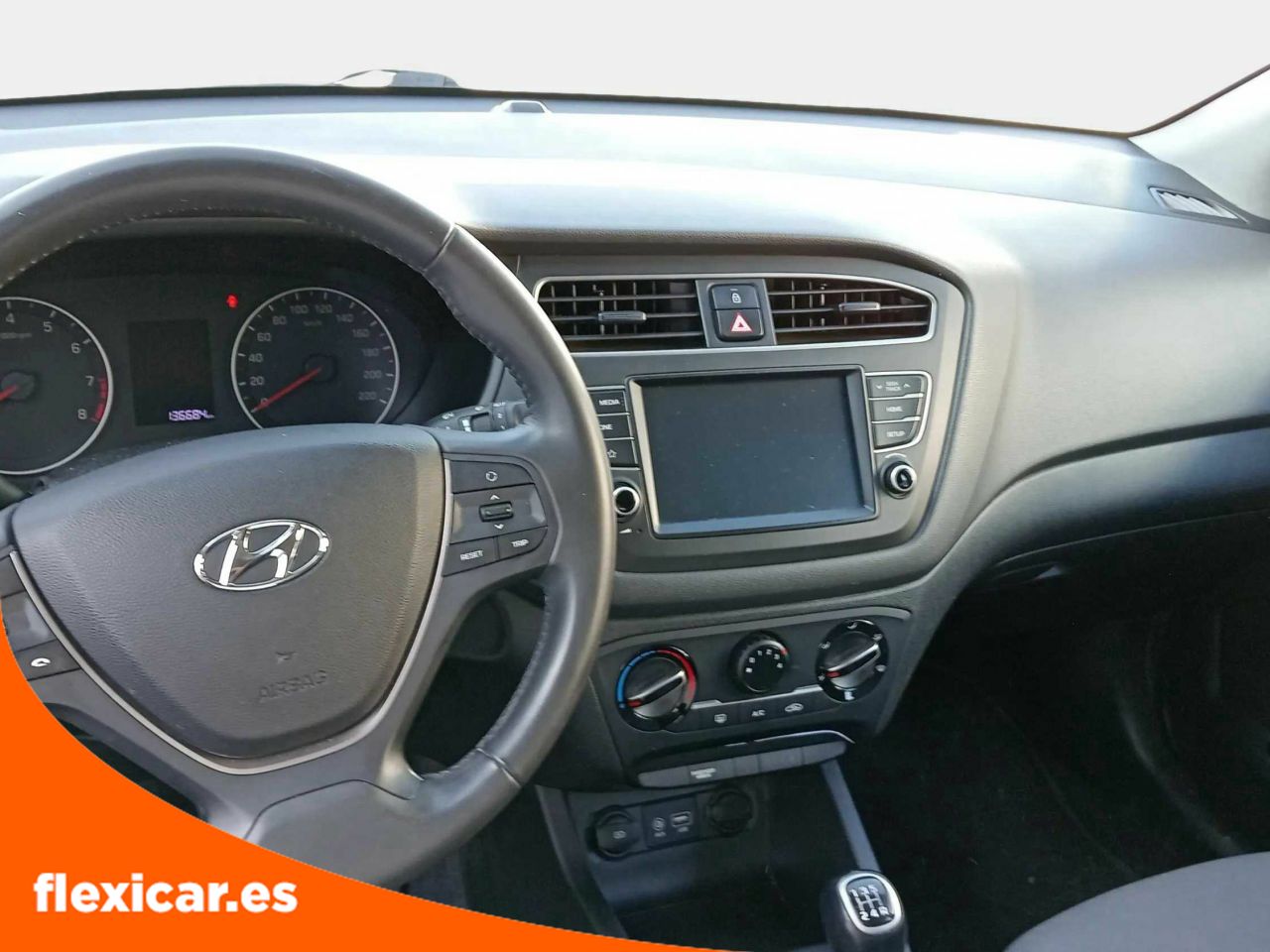 Foto Hyundai i20 10