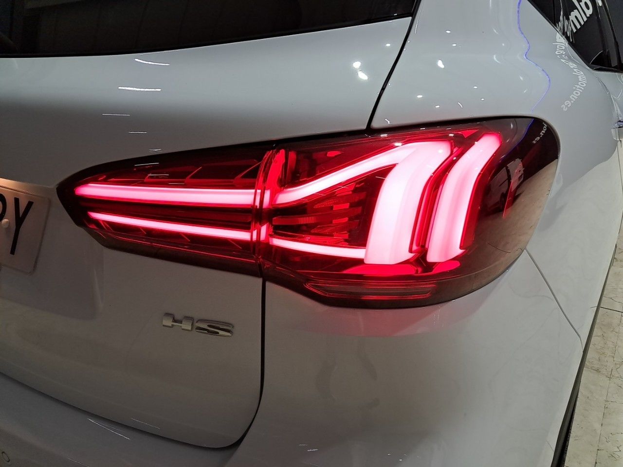Foto MG HS 27