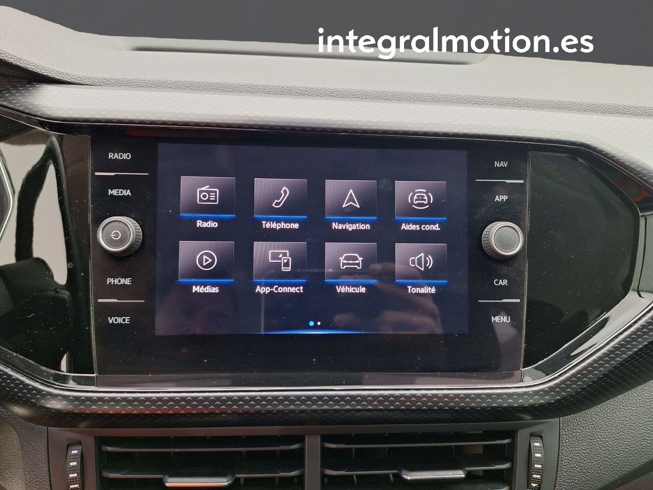 Foto Volkswagen T-Cross 8