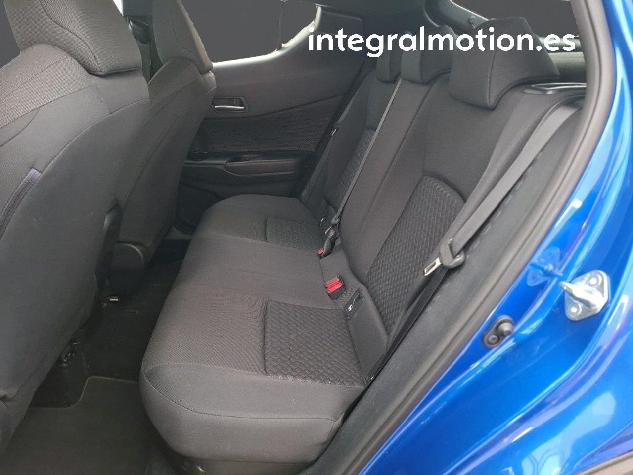 Foto Toyota C-HR 8