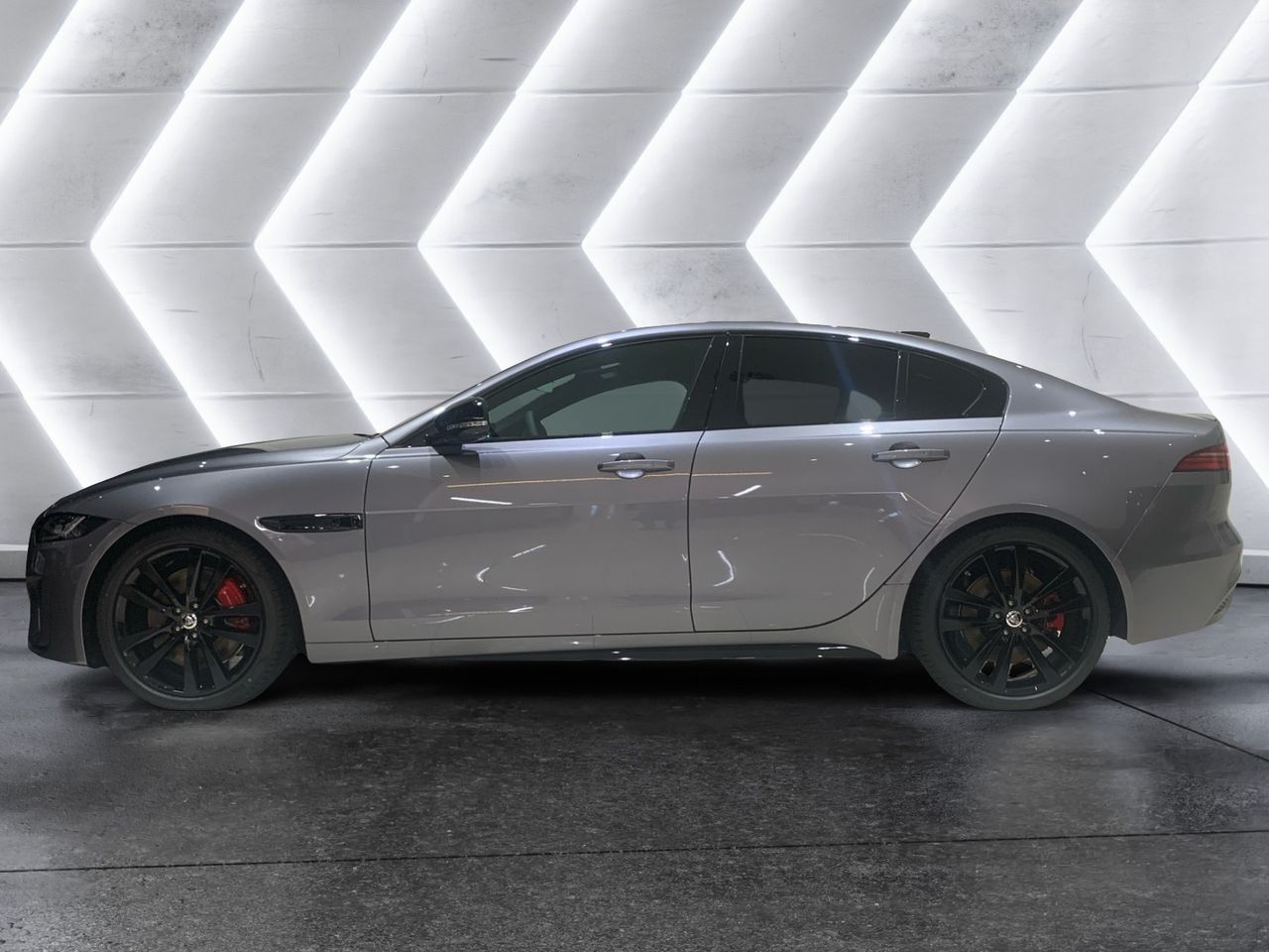 Foto Jaguar XE 9