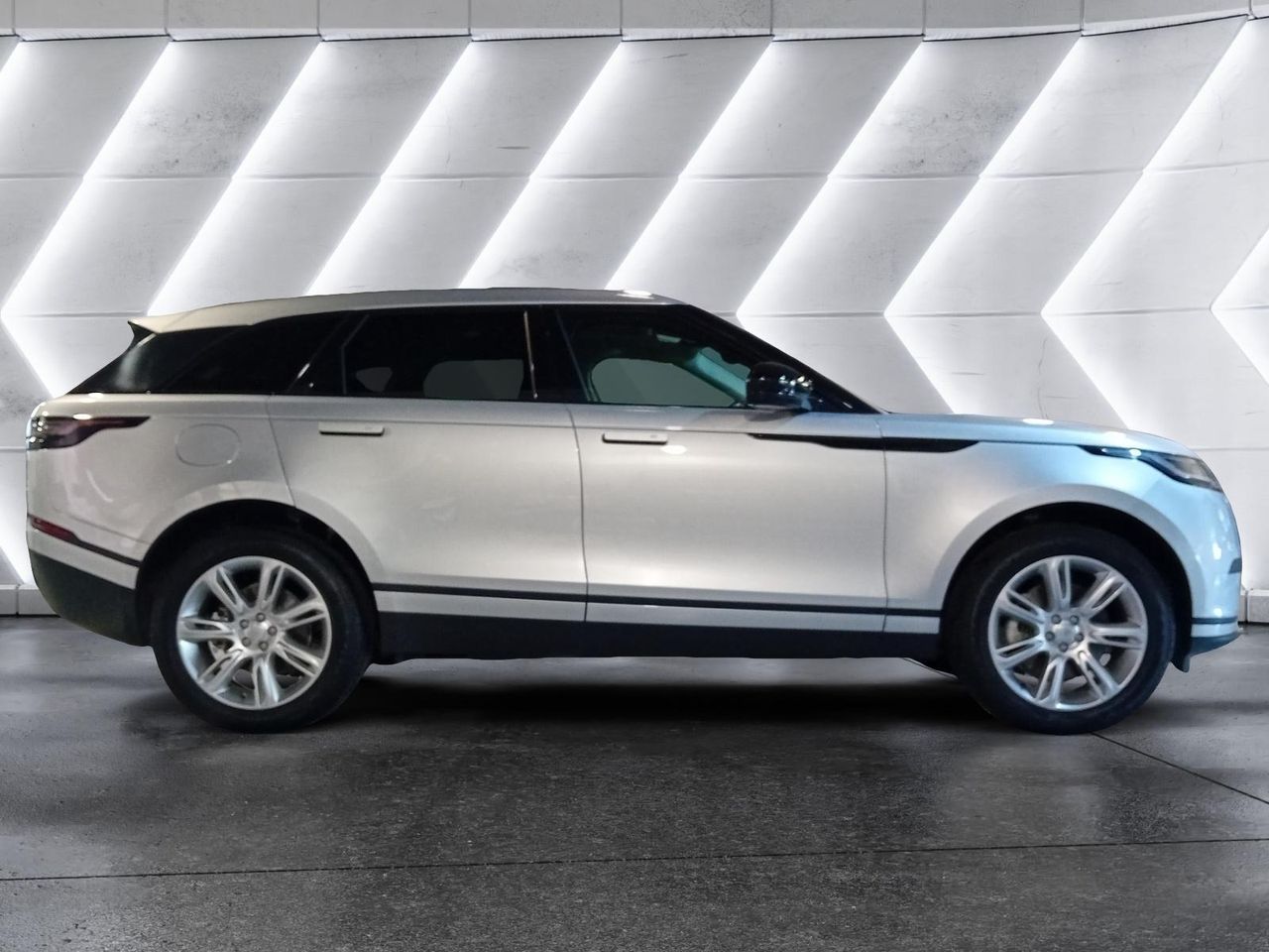 Foto Land-Rover Range Rover Velar 11