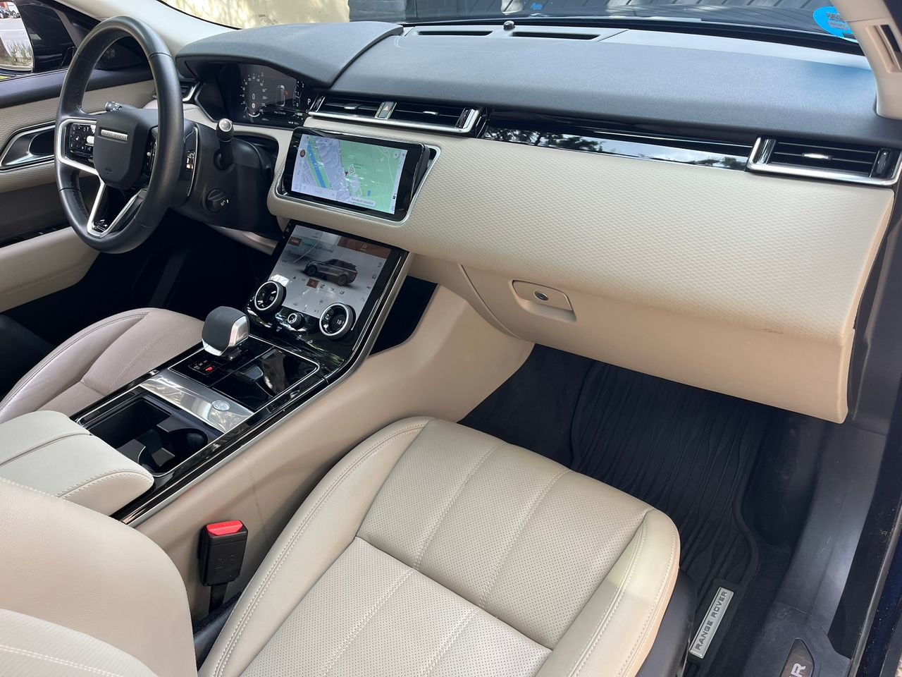 Foto Land-Rover Range Rover Velar 10