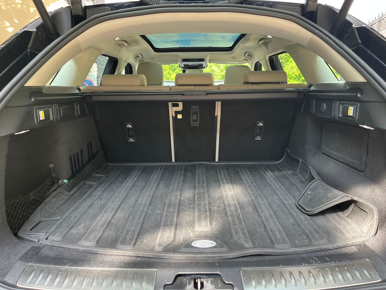 Foto Land-Rover Range Rover Velar 14