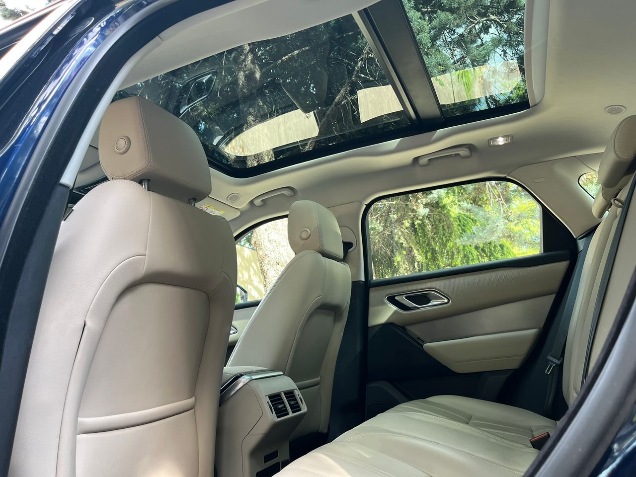 Foto Land-Rover Range Rover Velar 15