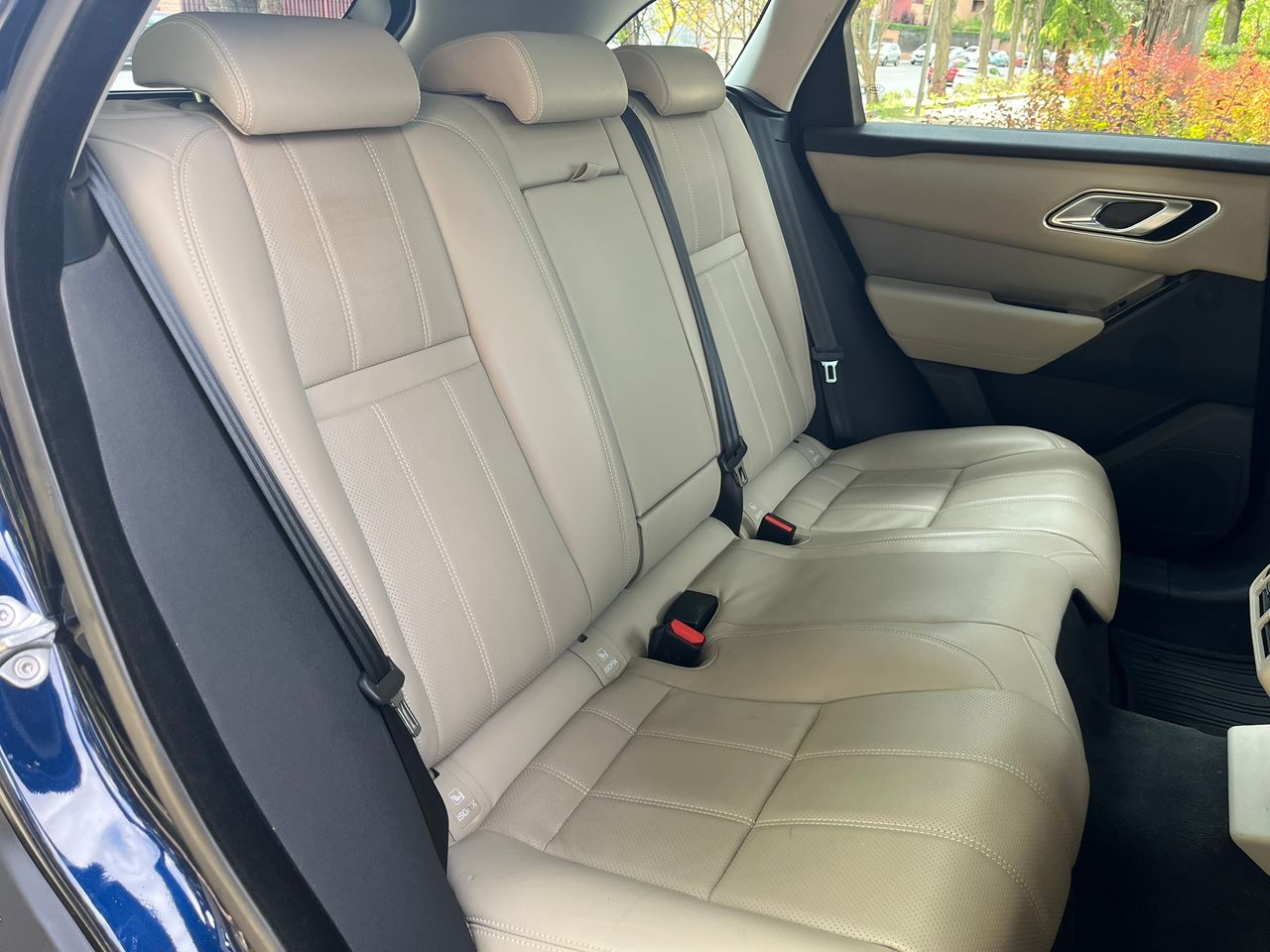Foto Land-Rover Range Rover Velar 16