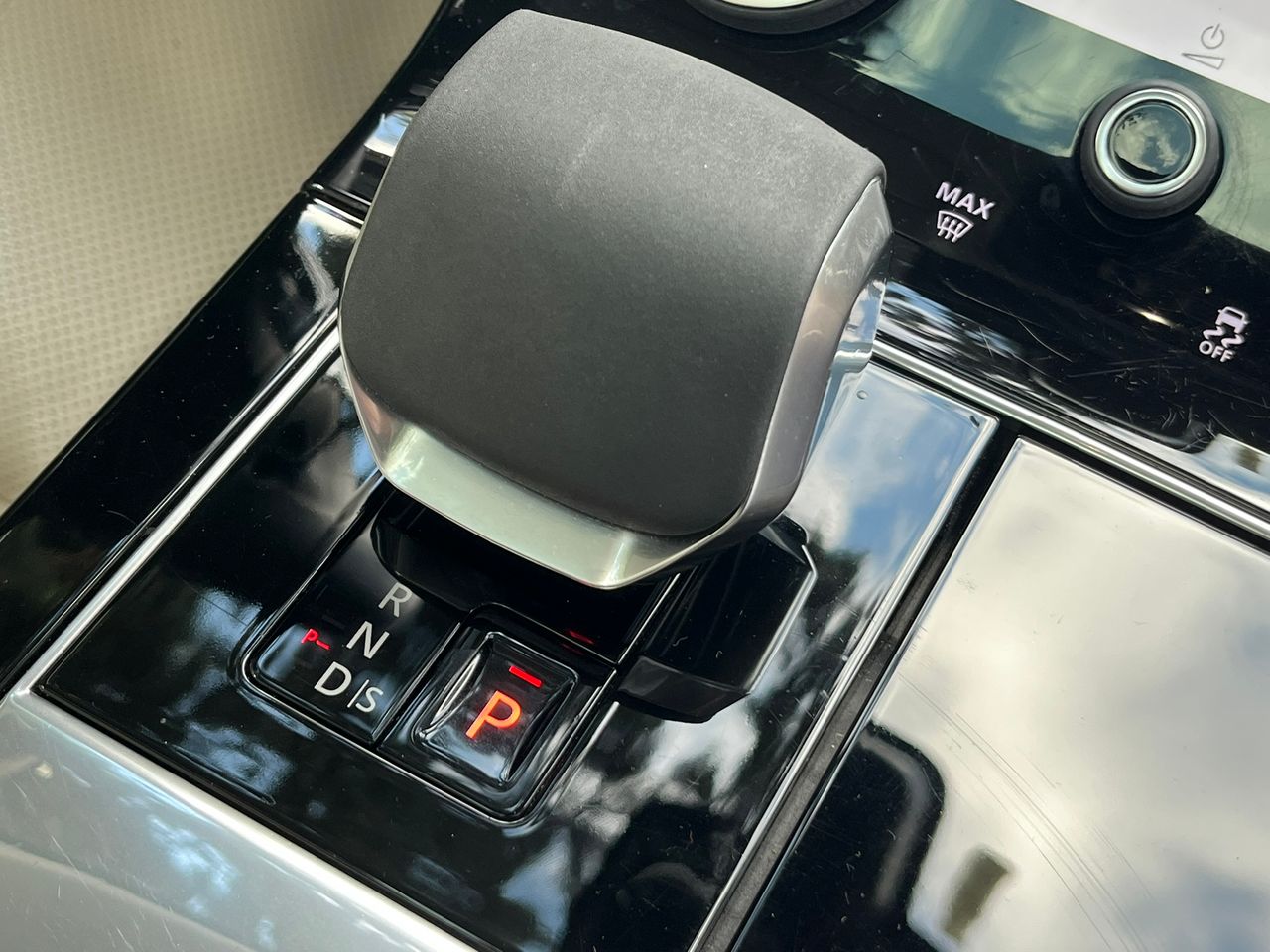 Foto Land-Rover Range Rover Velar 32