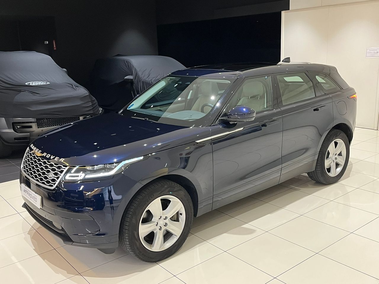 Foto Land-Rover Range Rover Velar 43