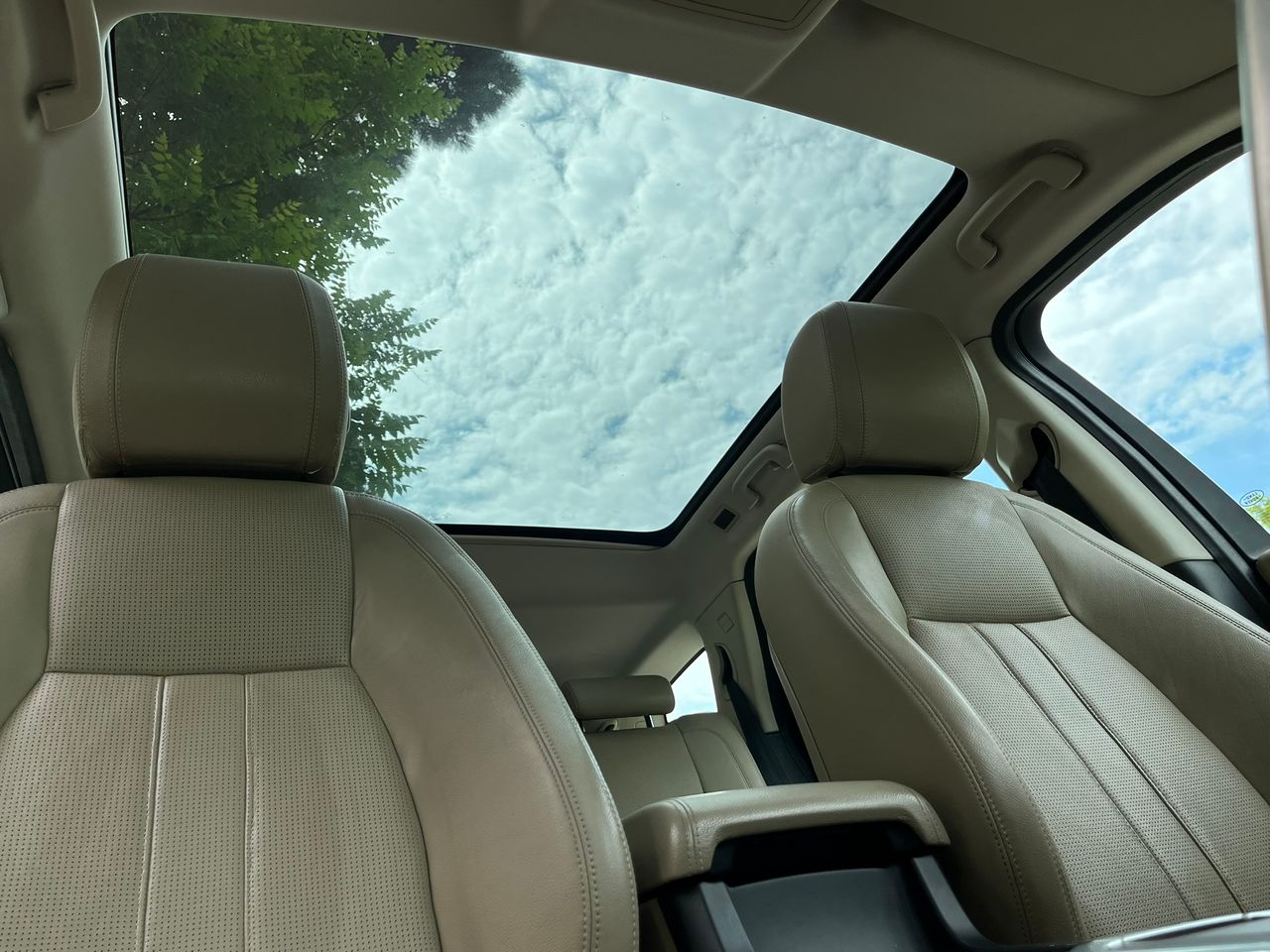 Foto Land-Rover Discovery Sport 28
