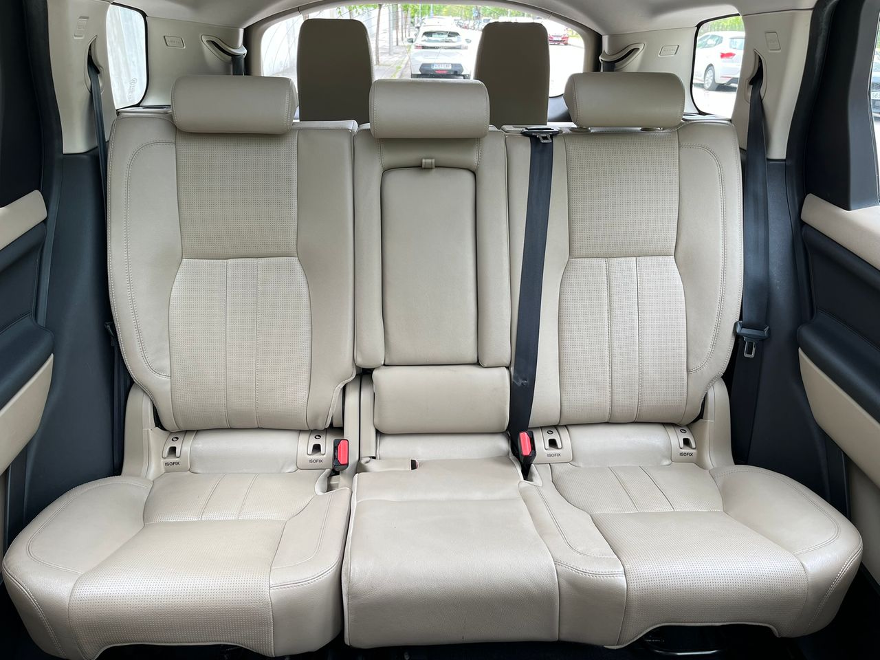 Foto Land-Rover Discovery Sport 44