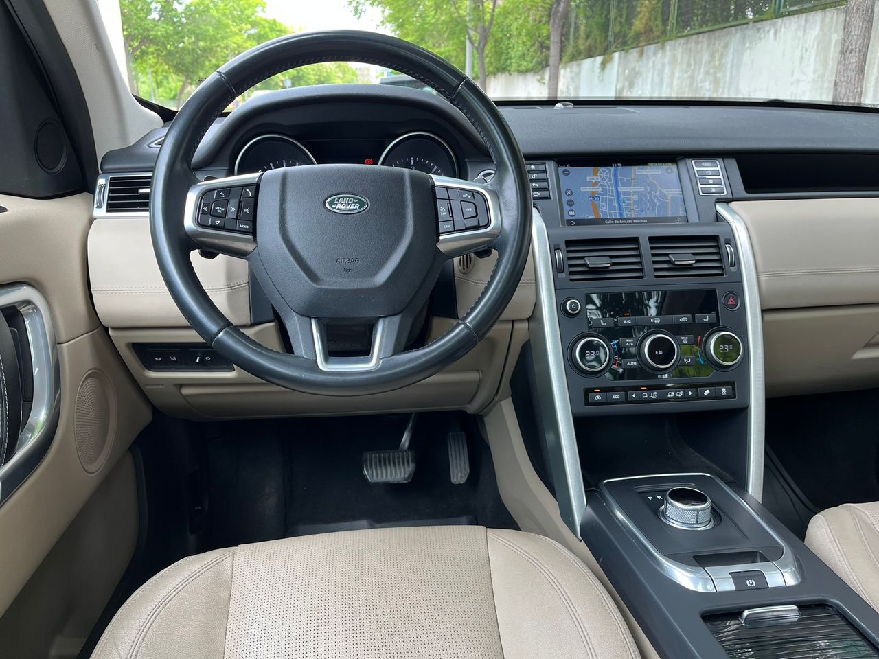 Foto Land-Rover Discovery Sport 45