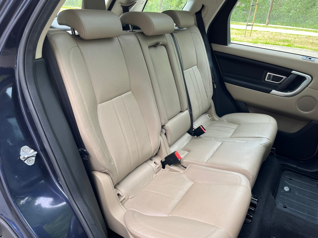 Foto Land-Rover Discovery Sport 50