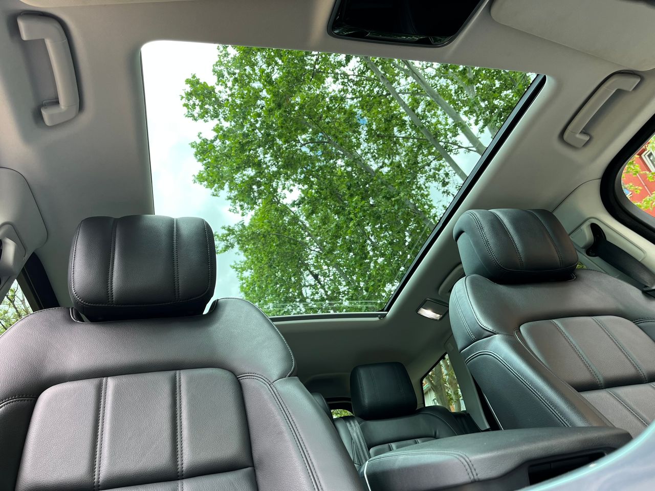 Foto Land-Rover Range Rover Sport 14