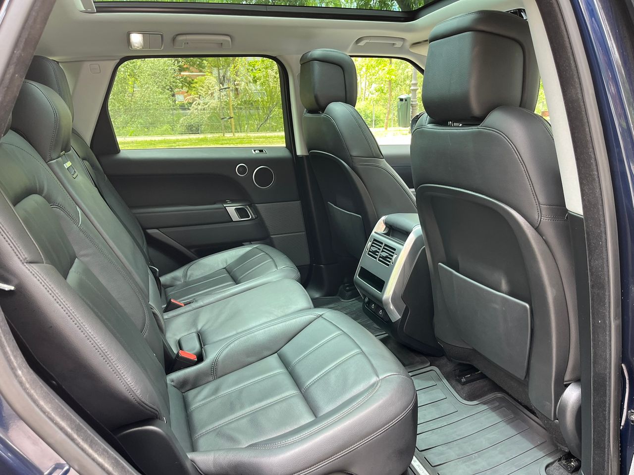 Foto Land-Rover Range Rover Sport 15
