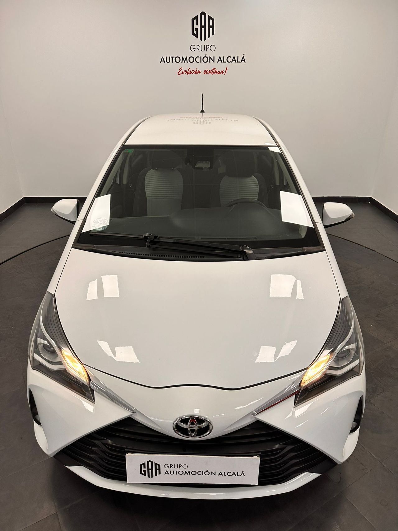 Foto Toyota Yaris 14