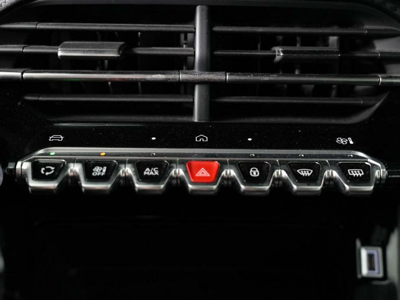 Foto Peugeot 208 14