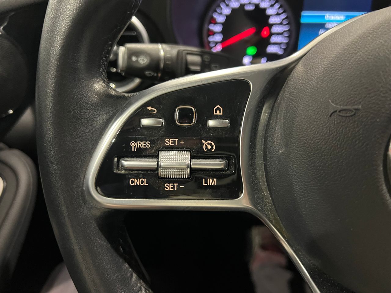 Foto Mercedes-Benz Clase GLC 23