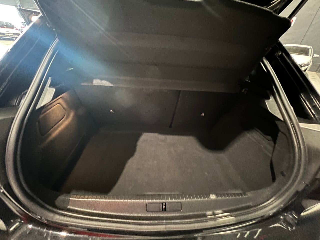Foto Peugeot 208 8