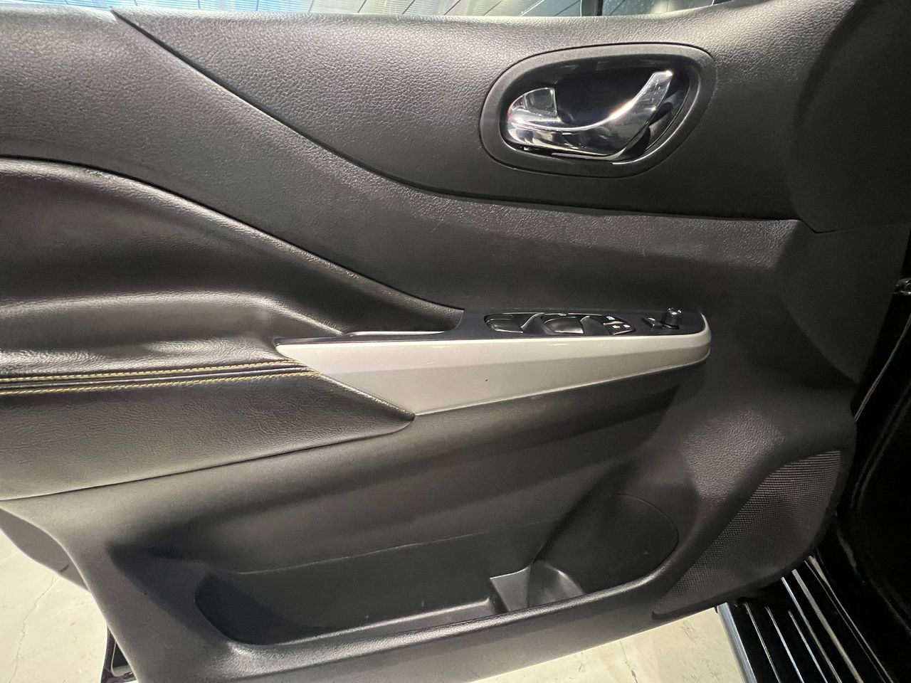 Foto Nissan Navara 5