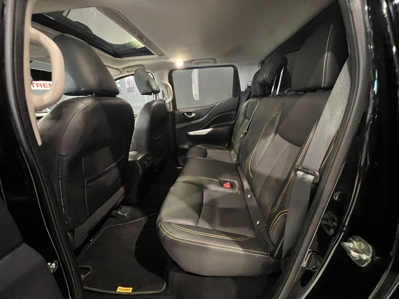 Foto Nissan Navara 10