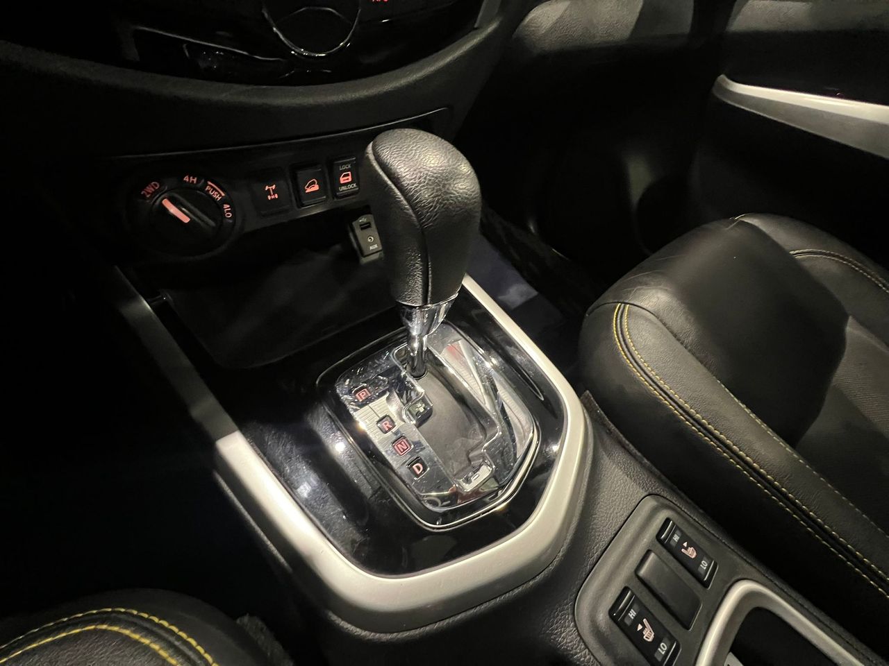 Foto Nissan Navara 14
