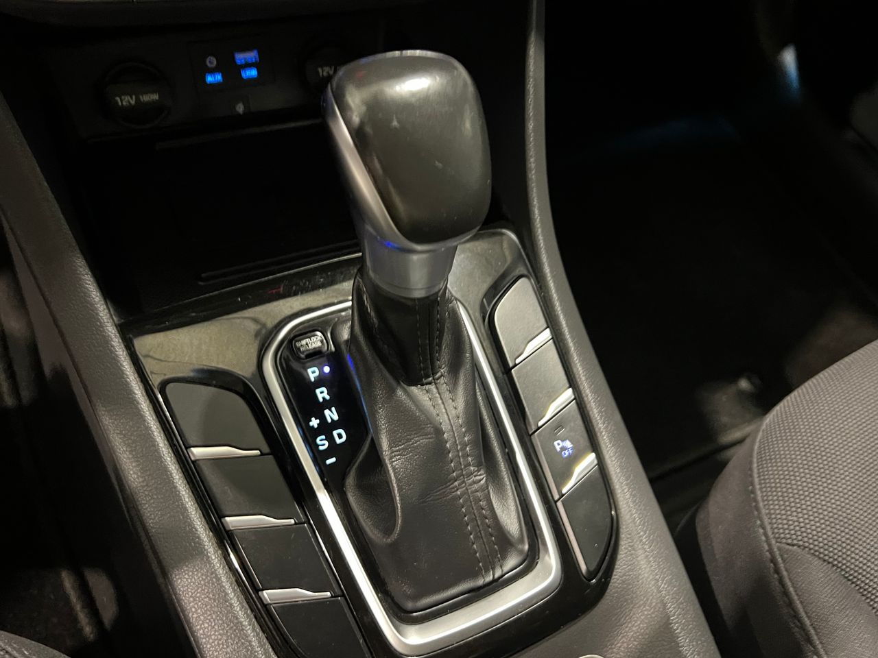 Foto Hyundai IONIQ 10