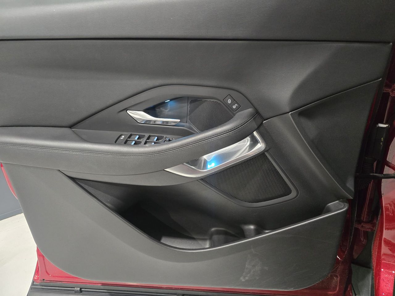 Foto Jaguar E-Pace 11