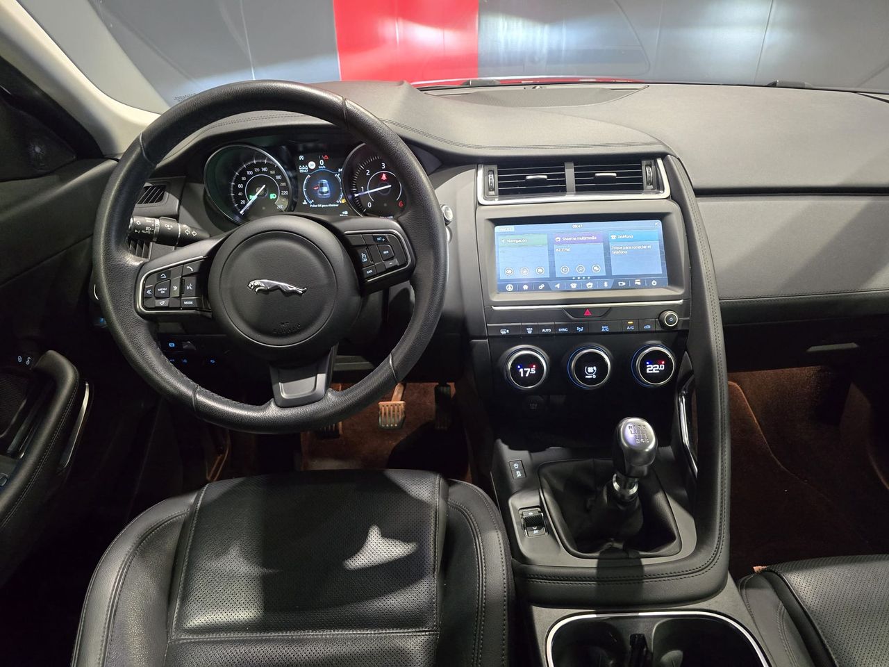 Foto Jaguar E-Pace 24