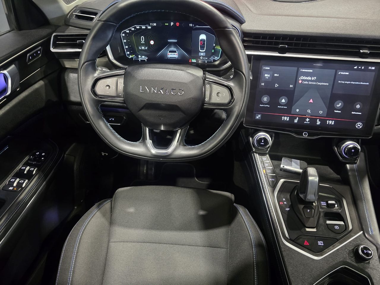 Foto LYNK&CO 01 9